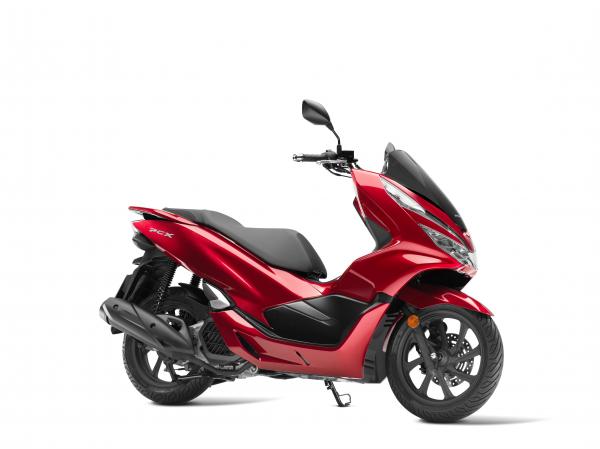 Honda's PCX125 gets a total revamp for 2018