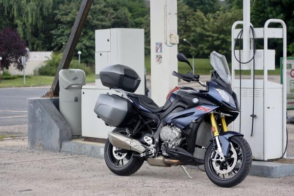 Bmw xr 1000 deals review