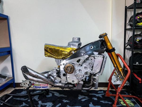 Ex-MotoGP Suzuki GSX-RR seems to be up for sale on Facebook!