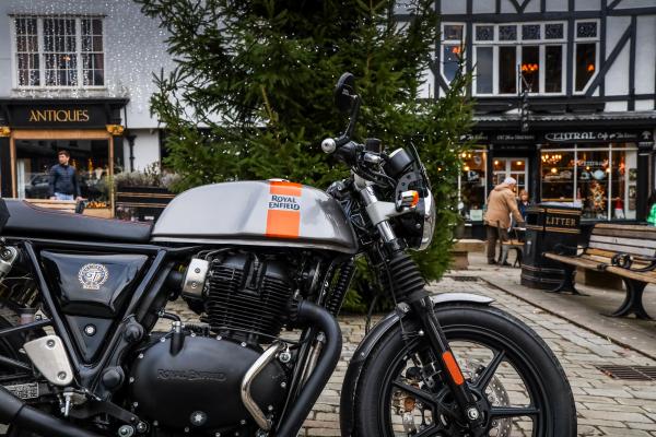 Royal Enfield Continental GT 650 in front of Christmas tree