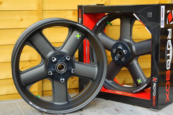 Rotobox carbon fibre wheels