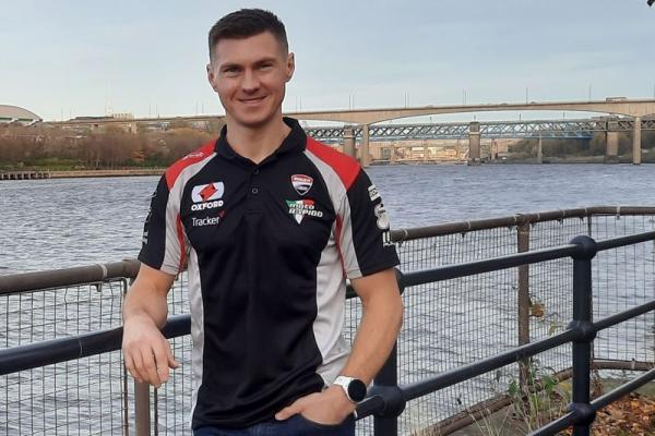 Iddon back to Ducati for 2023 with the Oxford Racing team
