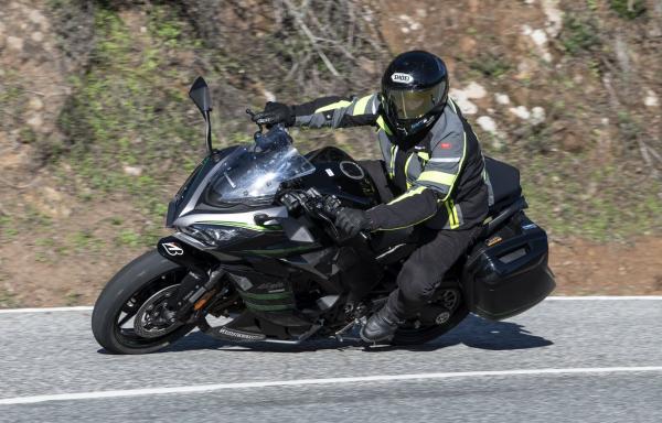 Kawasaki Ninja 1000 SX Visordown review