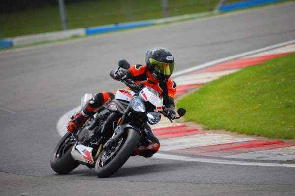 Triumph speed Triple RS track day