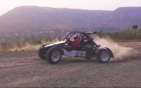 Ex-motocrosser builds Fireblade-engined superbuggy