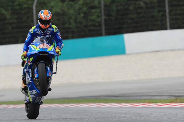 ‘On fire’ Rins powers to the front at Sepang