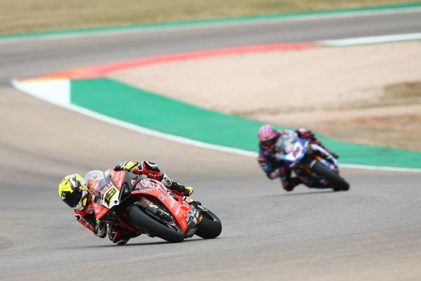 Lowes halves Bautista’s advantage in FP2