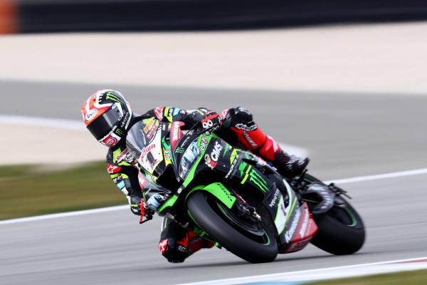Rea returns to the top ahead of qualifying
