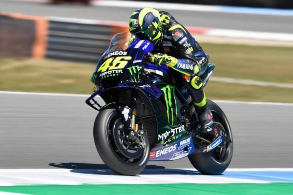 Rossi 'not fantastic, gap to the fastest'