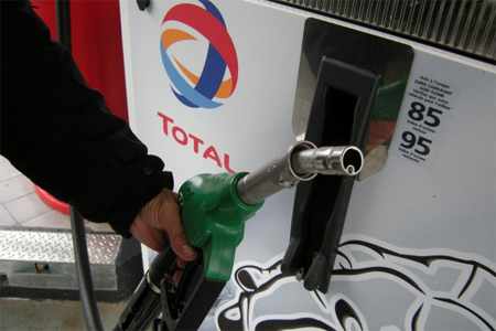 In France, confusion at the fuel pumps cost 30,000 euros in damages