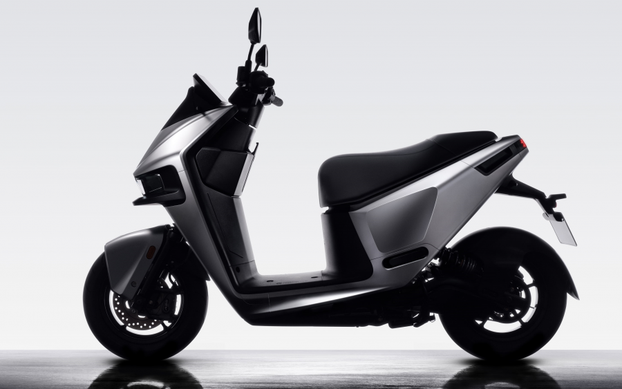 Gogoro Pulse Electric Scooter Has Bonkers Amounts of To... | Visordown