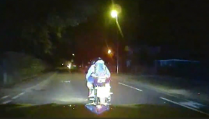 MET Police ram moped criminals