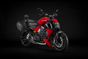 2023 Ducati Diavel V4 accessorised