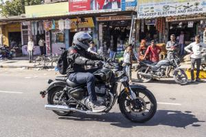 Royal Enfield Super Meteor 650 2023 Review