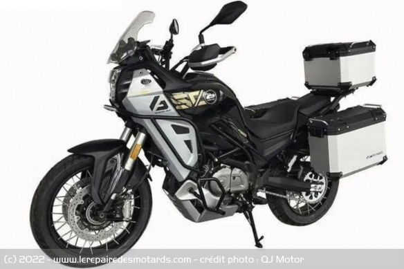 QJ Motor 650 tourer. - Le Repaire des Motards