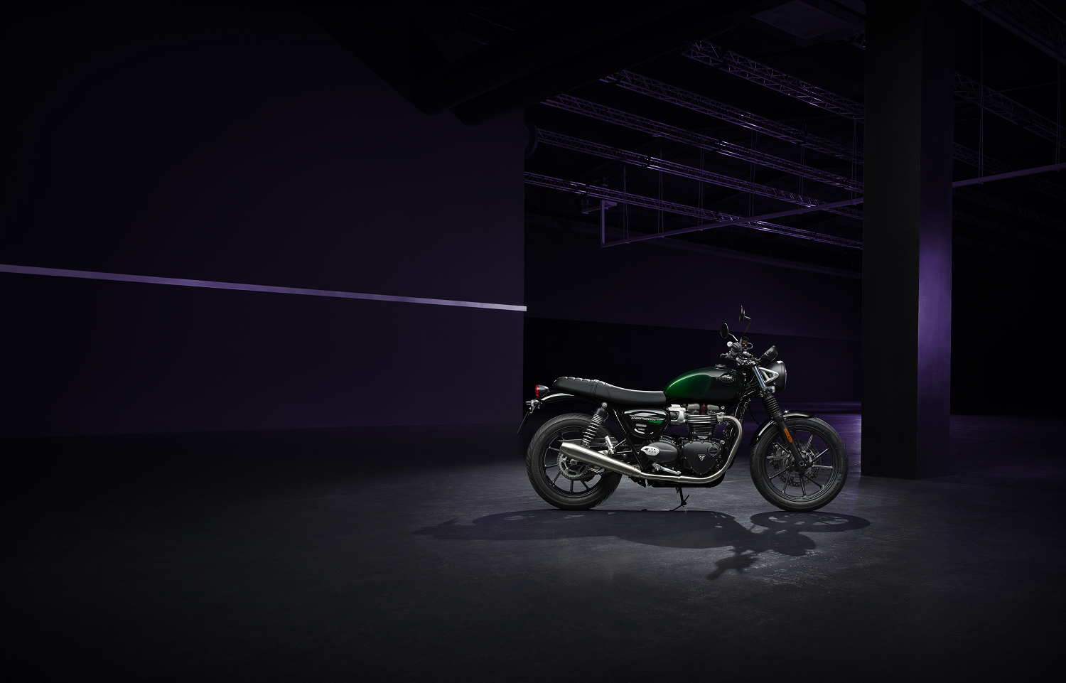 Triumph Speed Twin 900 Stealth Edition