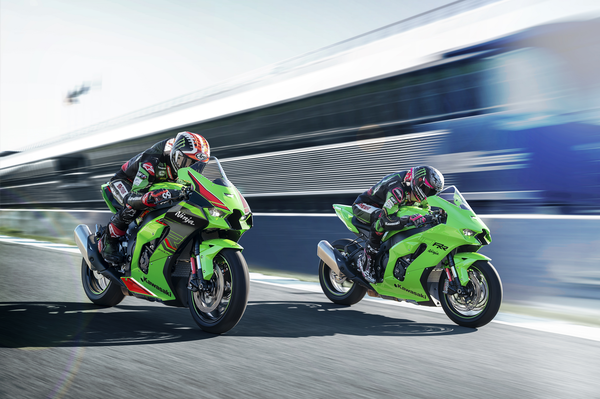 2023 Kawasaki ZX-10R and ZX-10RR.